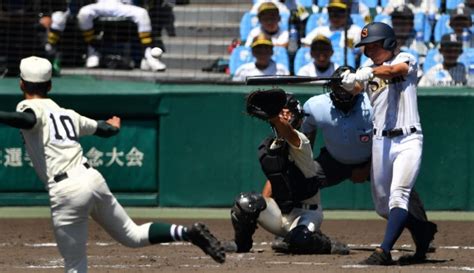 夏の高校野球：準々決勝第2試合 済美（愛媛）―報徳学園（東兵庫） 写真特集425 毎日新聞