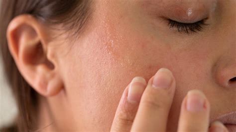 Peau sèche comment l hydrater et la nourrir cet l été JoahBox Maroc