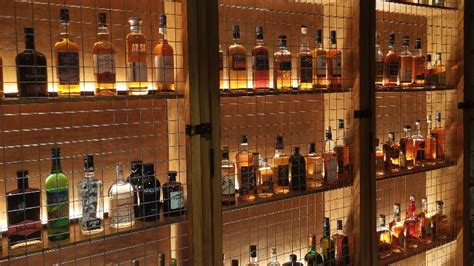 Two Doctors Whiskey Tavern Launches At Fairmont Resort And Spa Blue