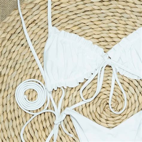 Ensemble bikini froncé avec volants MAILLOT DE BAIN Type X20SW3969