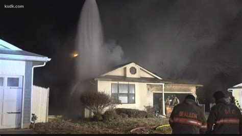 Ofallon Illinois Home Destroyed In Overnight House Fire