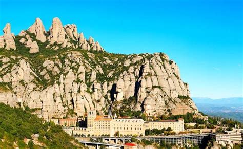 Visita Al Monasterio De Montserrat En Barcelona