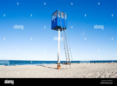 Dlrg rettungsschwimmer turm Fotos und Bildmaterial in hoher Auflösung