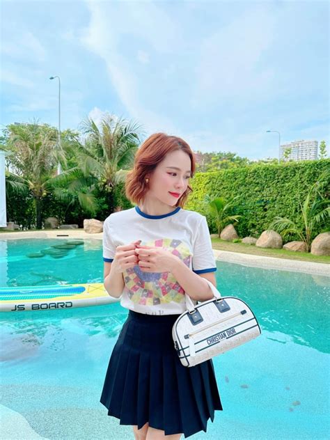 Làm đủ nghề kiếm sống từ tuổi cựu hot girl hiện tại có tài sản triệu đô siêu xe vài chiếc