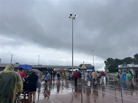 Severe Weather Causing Transportation Delays - MickeyBlog.com