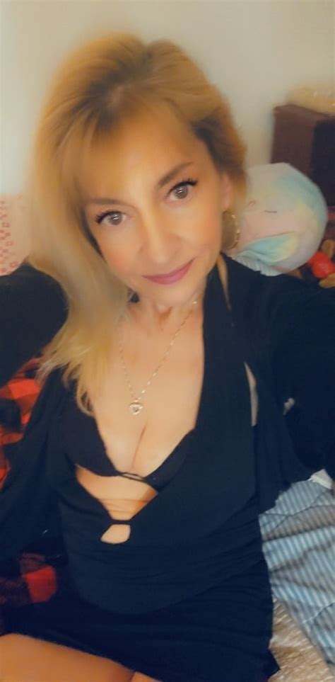 Cougarlishis Milf On The Prowl 6 Pics XHamster