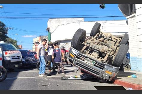 Veh Culos Protagonizan Fuerte Accidente En El Centro Hist Rico