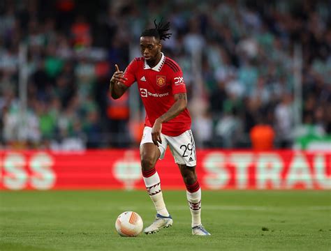 Is Aaron Wan Bissaka Injured Manchester United Boss Erik Ten Hag