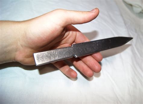 Simple Throwing Knife - Instructables