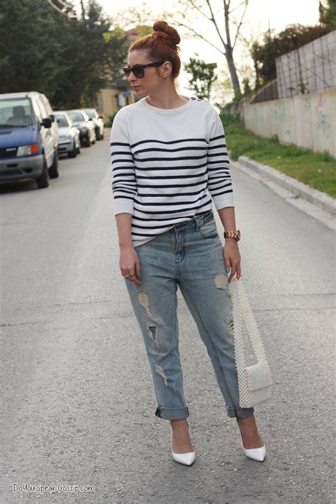 Casual Chic In Boyfriend Jeans 5 Outfit Looks