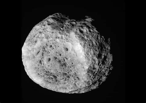 Hyperion Moon Of Saturn Seen By Cassini By Applefast On Deviantart