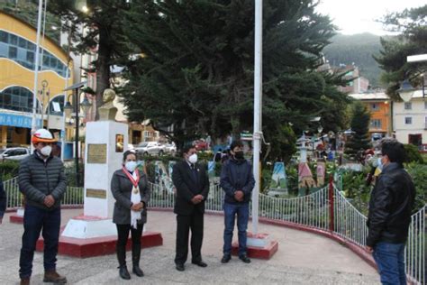 Electrocentro ilumina la Plaza de Yanahuanca en Daniel Alcides Carrión