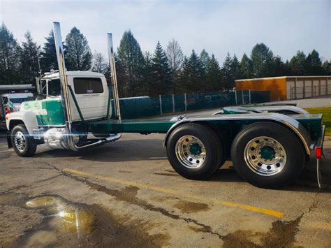 Mack R700