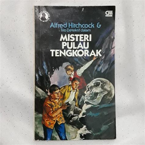 Trio Detektif Misteri Pulau Tengkorak Alfred Hitchcock Buku Alat