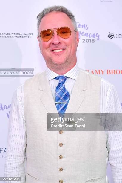 The Samuel Waxman Cancer Research Foundation 14th Annual The Hamptons Happening Photos Et Images