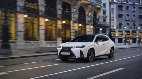 2023 Lexus UX Ditches Its Tired Old Infotainment - CNET