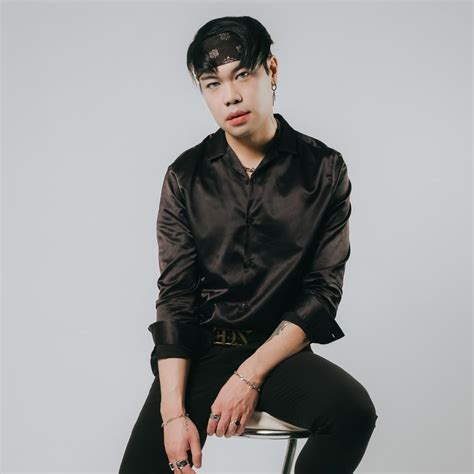 Who wrote “LOVEdrunk” by THE NEW ASUKA?