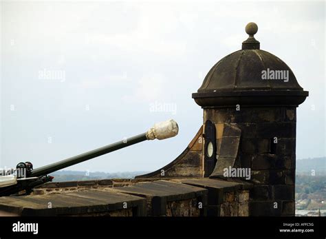 The One O Clock Gun At Edinburgh Castle Scotland Stock Photo Alamy