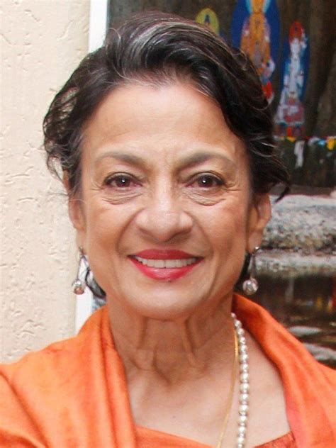 Tanuja Wiki, Age, Husband, Children, Family, Biography & More - WikiBio