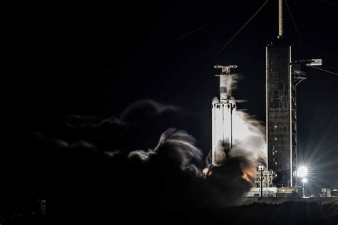 Spacexs Falcon Heavy Rocket Worlds Most Powerful Rocket Launches