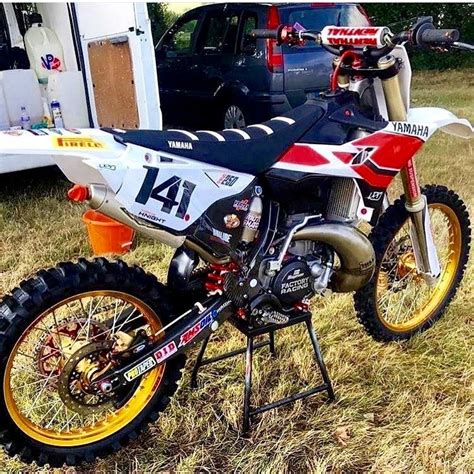 Yz Retro White Plastics And Red Seat Cover And Graphics Kit