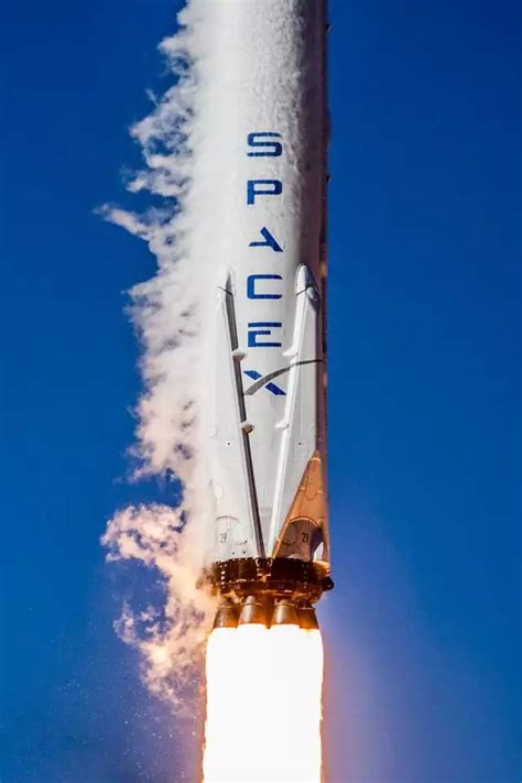 Spacex Is Launching The Final Version Of Its Falcon 9 Rocket For The