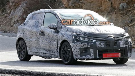 Renault Clio Spied Drive