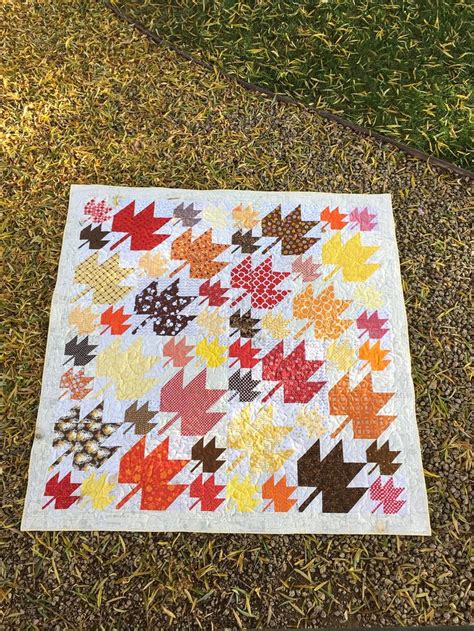 Falling Leaves Fall Quilt Patterns Fall Quilts Picnic Quilt