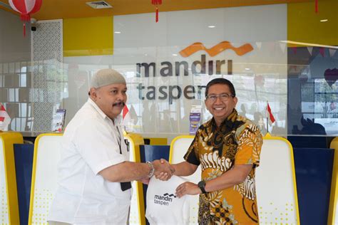 Peringati Hari Pelanggan Nasional Bank Mandiri Taspen Gelar Program