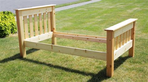 Twin Size Bed – Free Woodworking Plan.com