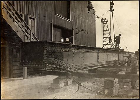 Photograph Floating Crane Lifting Inter Shed Queens Wharf 1913 New