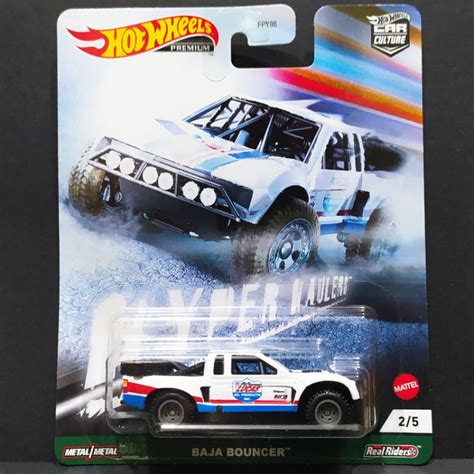 Hot Wheels Premium Hyper Hauler Datsun Sunny Jeep Gladiator Baja