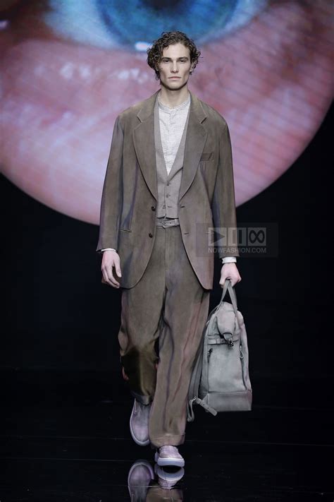 Giorgio Armani Nowfashion