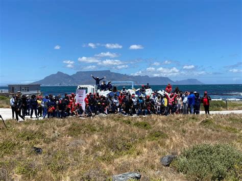 Volunteers Come Out In Full Force To Clean Up Robben Island Laptrinhx