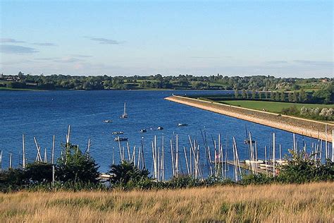 Dog walk at Draycote Water Country Park · Warwickshire · Walkiees