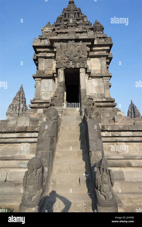 De Candi Kala Makara Perwara Perwara Templo En El Complejo Del Templo