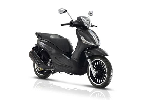 Motorrad Vergleich Piaggio Beverly 300 I E Police 2019 Vs Piaggio