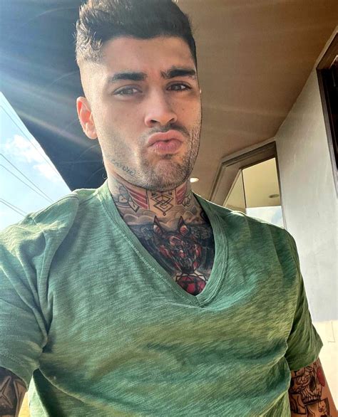 Devonne K On Twitter Rt Male Celeb Ass Zayn I Want Your Dick