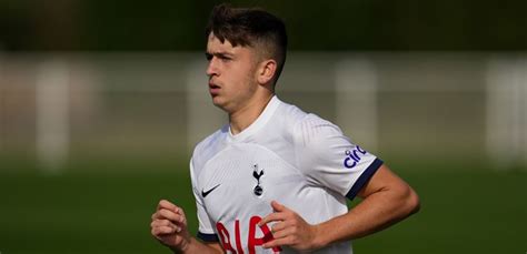 Mikey Moore on target in England Under-17s win | Tottenham Hotspur