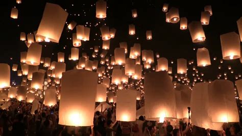 MAE JOE UNIVERSITY, CHIANGMAI, THAILAND - NOV 16: Yi Peng Buddhist ...