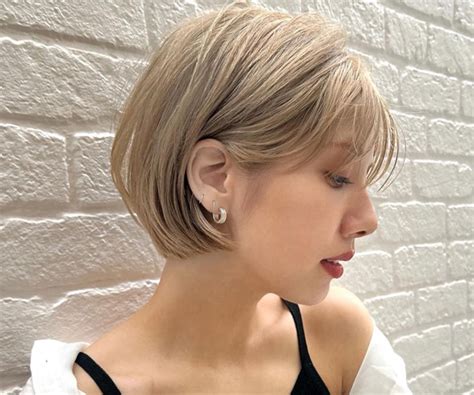 Best Short Bob Hairstyles Soft Ash Blonde Bob With Wispy Bangs
