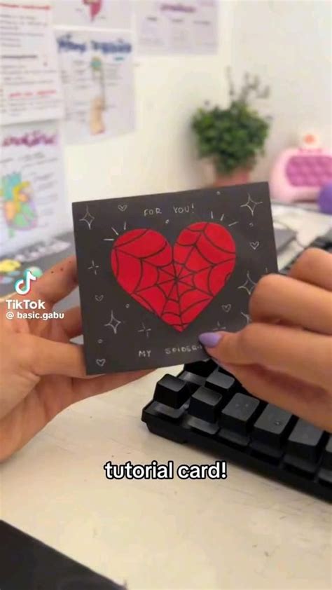 Pin de efi en kiutt en 2024 Manillas para novios Regalos fáciles