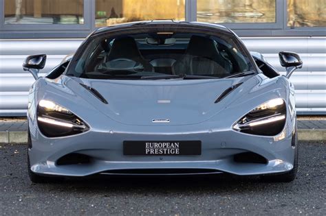 Chicane Grey Mclaren 750s