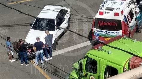 FOTOS Accidente En El Barrio Palermo Giraron Para El Mismo Lado Y Se