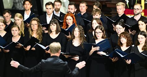 Ostatnie pożegnanie Jerzego Stuhra w Krakowie ZDJĘCIA Zdjęcie