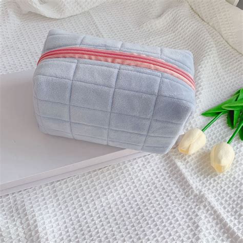 Jual Tempat Pensil Bulu Soft Kotak Pencil Case Simple Cosmetic Bag Tas