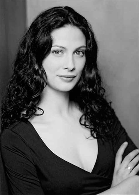 Picture Of Joanne Kelly