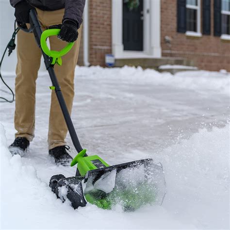 The Best Electric Snow Shovels For Clean Driveways In Artofit