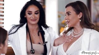 Milf Doctors Threesome With Lesbian Teen Porn Movies 3Movs