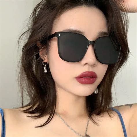 Zaman Now Kacamata Kotak Hitam Korean Fashion Sunglassess Wanita